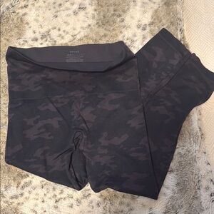 SPANX Dark Camo Leggings